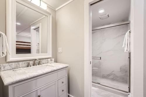 Three-Bedroom Apartment image 10
