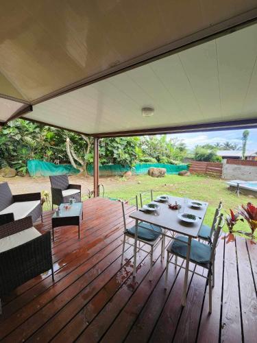 Hage, Te Ika Nui Lodge in Taravao