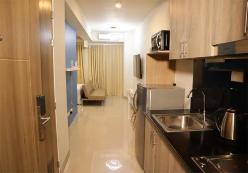 Homefort iHotel at Shore Residences near Cuneta Astrodome