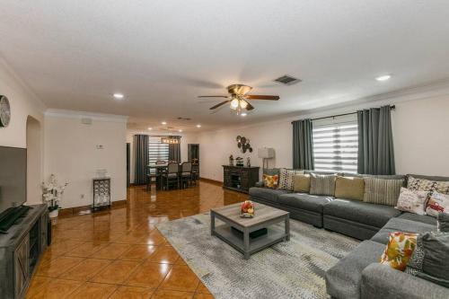 Big and cozy bedrooms with gorgeous backyard! in Round Rock, USA