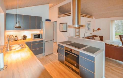 cuina, Holiday Home Aspevej Grenaa Iv in Grena