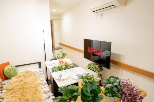 Seibu Shinjuku Station 2 min walk Shin-Okubo Station 6 min walk,4 people can stay ISJ35
