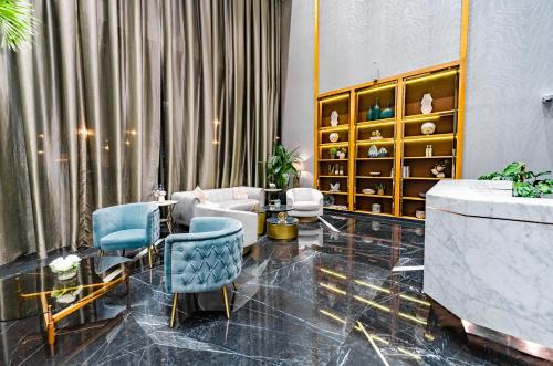 High rise studio near Dubai Mall - image 12