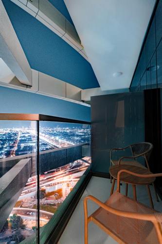 High rise studio near Dubai Mall 