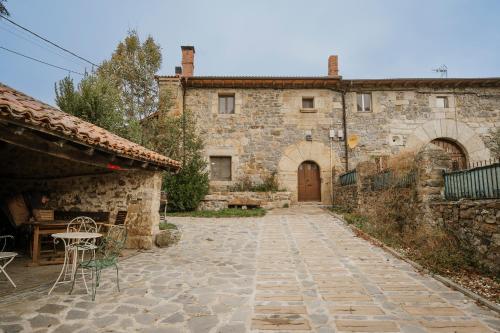 La Casa Del Diezmo De La Montaña gîte à louer Celada de Roblecedo