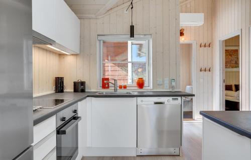 Kitchen, Lovely Home In Skælskør With Kitchen in Skaelskor