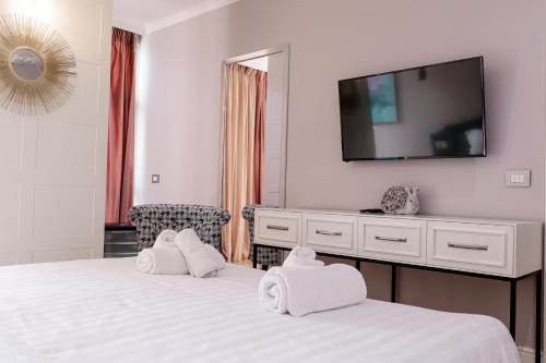 Boutique Hotel Whisky, Тирана (фото 9)
