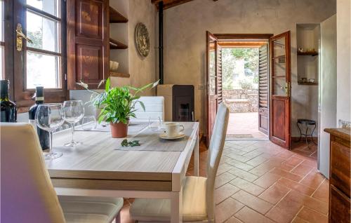  2 Bedroom Beautiful Home In Mercatale Val Darno in Mercatale