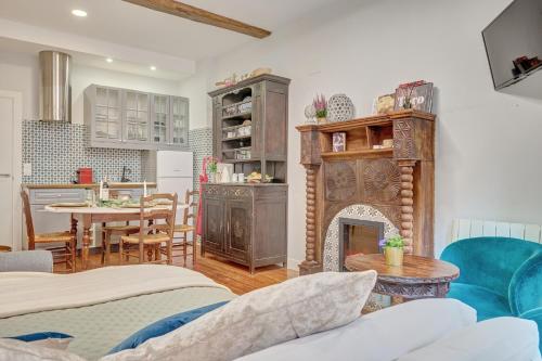 Heart of Pamplona Apartments IV - image 3