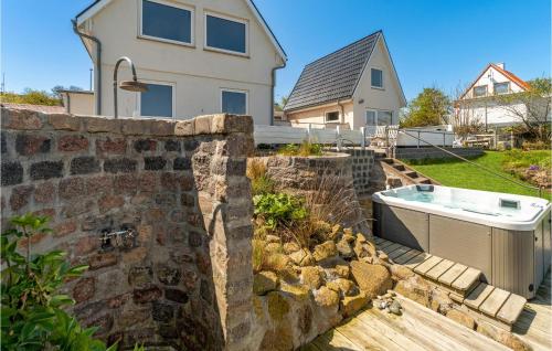 Swimming pool, Gorgeous Home In Allinge With Sauna in Tejn