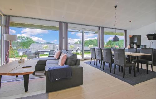  4 Bedroom Lovely Home In Haderslev in Kelstrup Strand