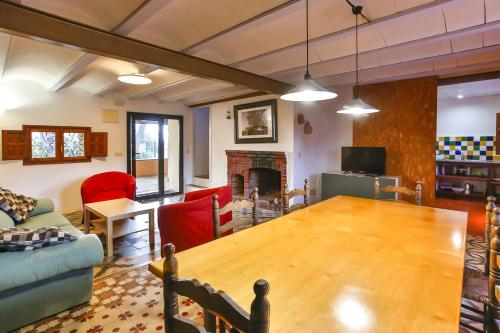 Létesítmények, MAS DE BERNIS - Masovers in L´Aldea