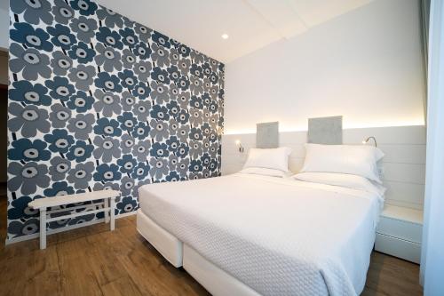 2 twin beds