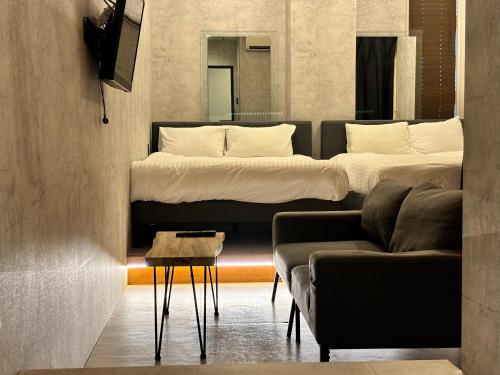 THE BEDROOM Imaizumi