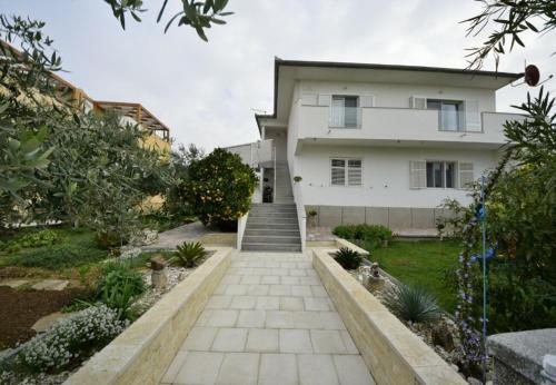 Apartment Sveto - 400 m from beach 