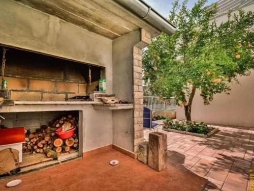 Apartment Sveto - 400 m from beach - image 10