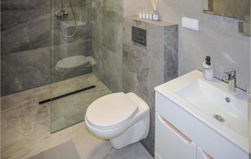 Vannas istaba, Nice Home In Stare Sady With Wifi in Jora Wielka