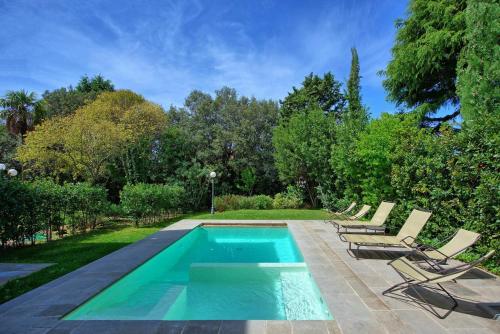 حديقة, Villa Primula by PosarelliVillas in Camucia