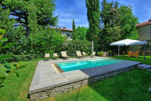 حديقة, Villa Primula by PosarelliVillas in Camucia