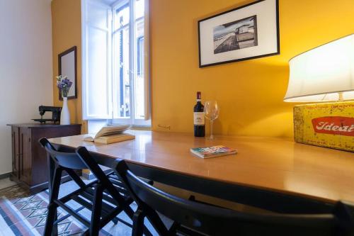 Monti 3 bedroom apartment Colisseum, Rome (photo 5)