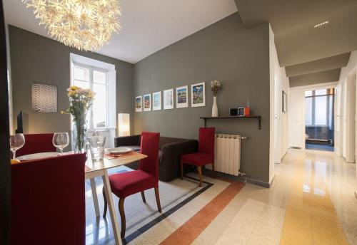 Monti 3 bedroom apartment Colisseum, Rome (photo 8)