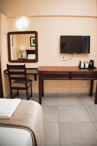 Standard Double Room image 1