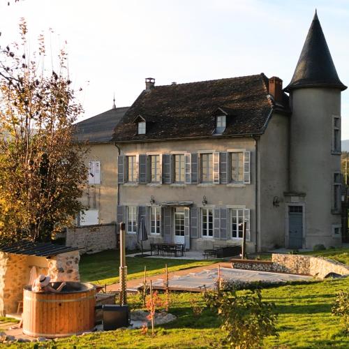 Manoir du Colombier gîte à louer Forêt d'Arvière