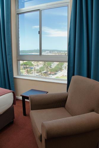Family Double Room with Side Sea View image 3