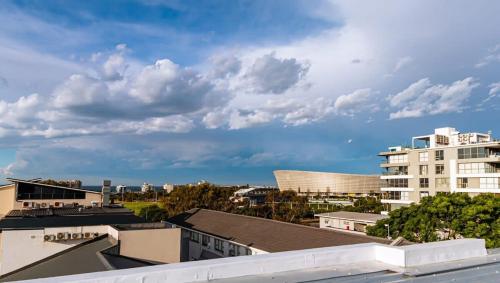 Metropole 2nd Floor Room with Shared Amenities