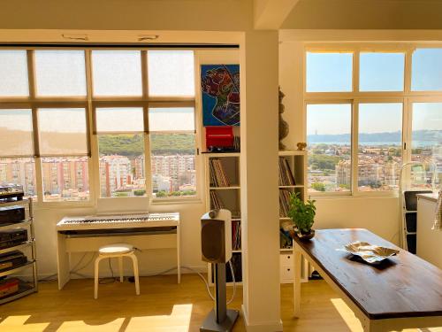 Ideally located with perfect views Ideally located with perfect views