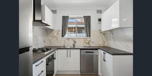 Holiday Rentals in Mitchell Park