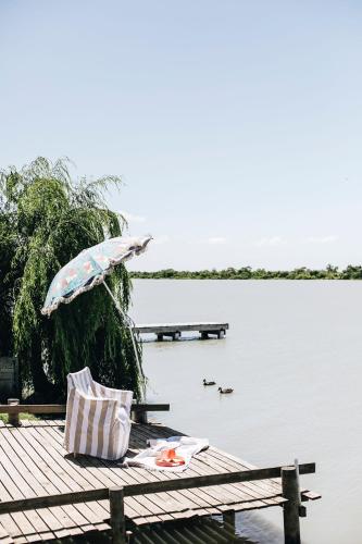 Sunset Muse - A Waterfront Home with Panoramic Views and Jetty in Wellington (SA)