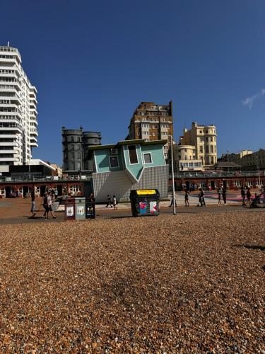 Beautiful Brighton Apartment, 5min walk to beach in Brighton and Hove