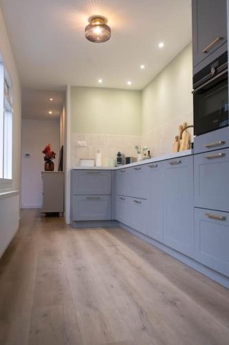 Julia's Holidayhome in เอกมอนด์ บินเนน