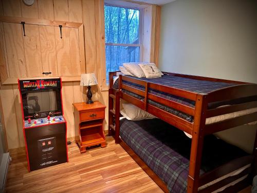 Mandy's Mountain Chalet Mandy's Mountain Chalet