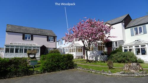 Oprema, The Woolpack in St Florence