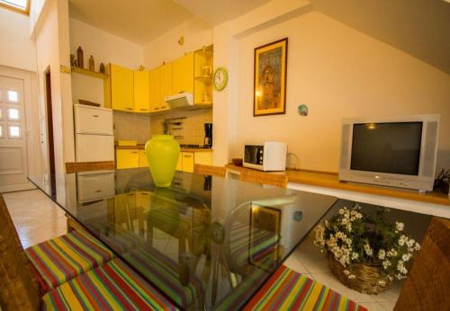 Apartments Daju - 3 colours - image 6