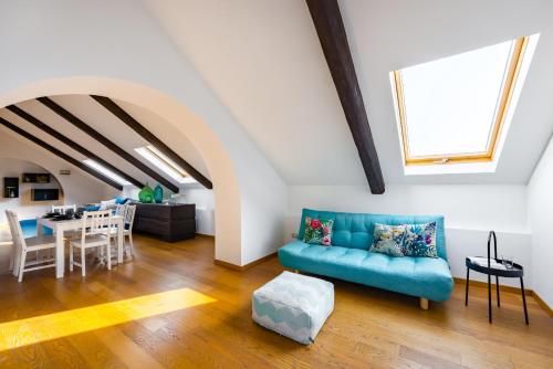 Un Terrazzo Panoramico su Napoli by Wonderful Italy