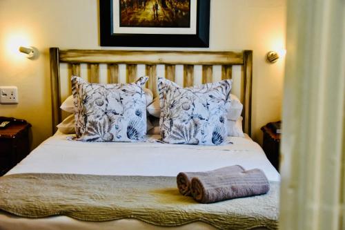 2 bedrooms, 4 beds