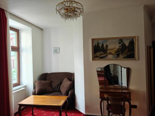 Hotel Viki - image 10