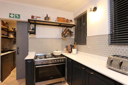 The Lookout Guest House - image 4
