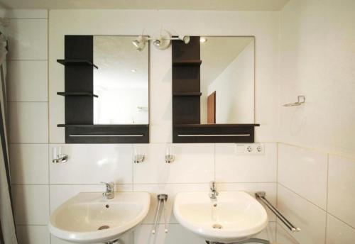 Vannituba, Monteurwohnung in Hohenstadt A8, ULM, GUENSTIG, WIFI, SMART TV in Muhlhausen im Tale