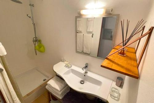 Le Carambole de JosyHouse - piscine et plage a 2mn in Pointe-Noire