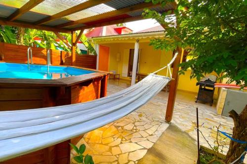 Le Carambole de JosyHouse - piscine et plage a 2mn in Pointe-Noire