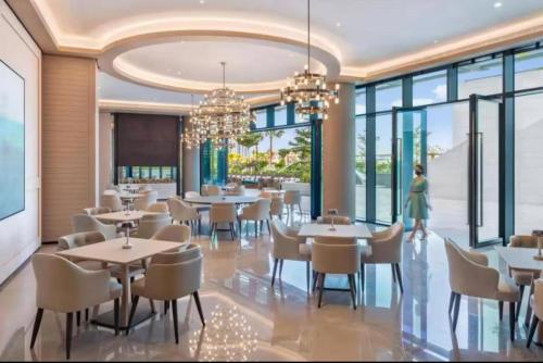 Panoramic Sea & Palm Views Address Beach Resort - image 4