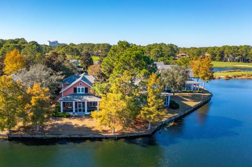 1328 Laurel Grove Sea La Vie in Destin, USA