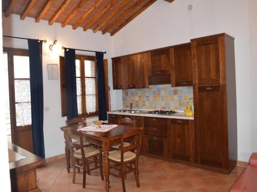 Rustic style flat with swimming pool