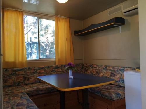Mobile Home image 9