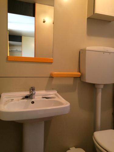 Mobile Home image 2