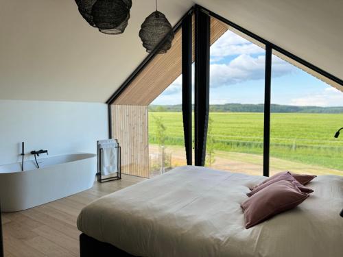 Durbuy Insolite - Wellness Escape in Petite-Eneille
